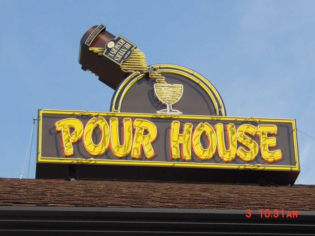 Pour House Custom Outdoor Neon Sign Graphic House, Inc.